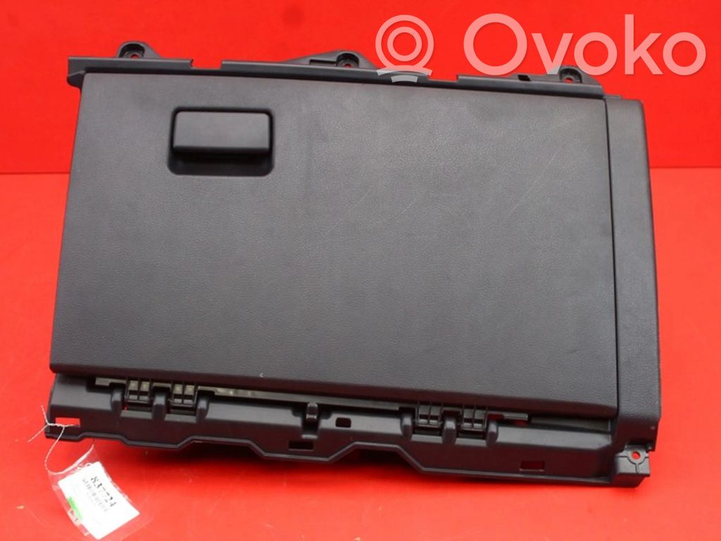 Toyota Corolla E10 Daiktadėžė 