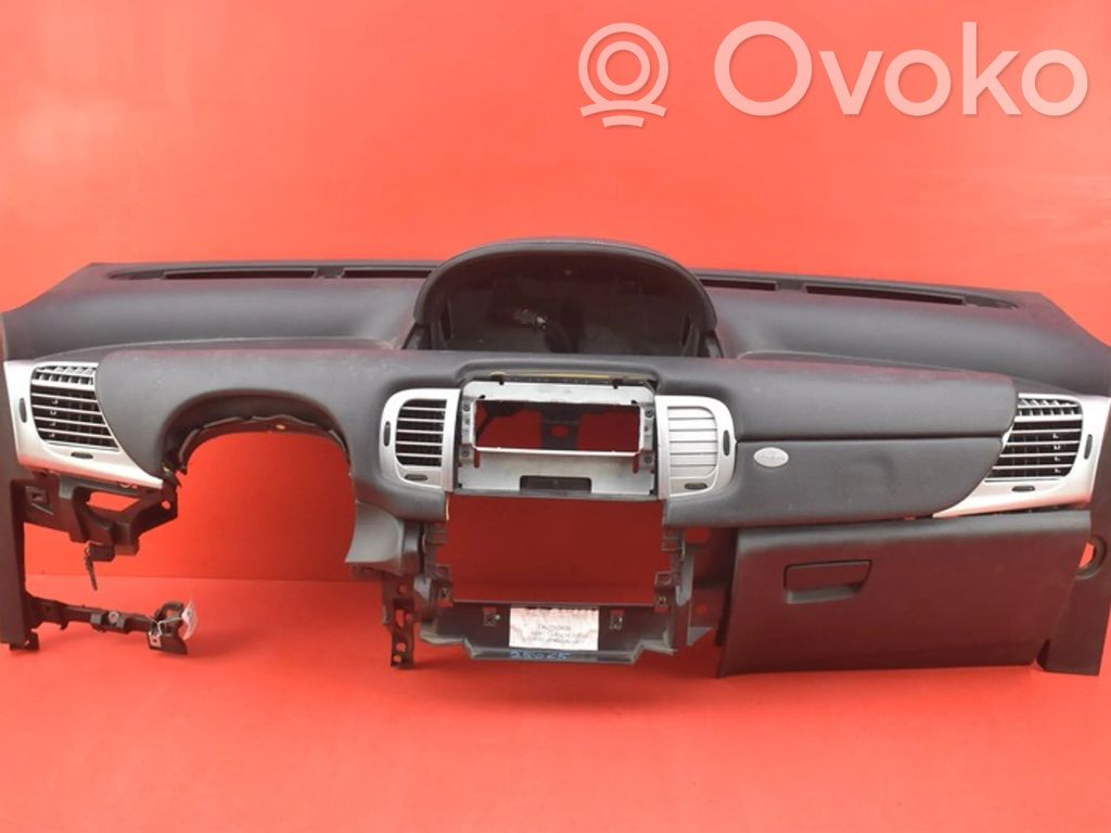 Lancia Ypsilon Panelė 