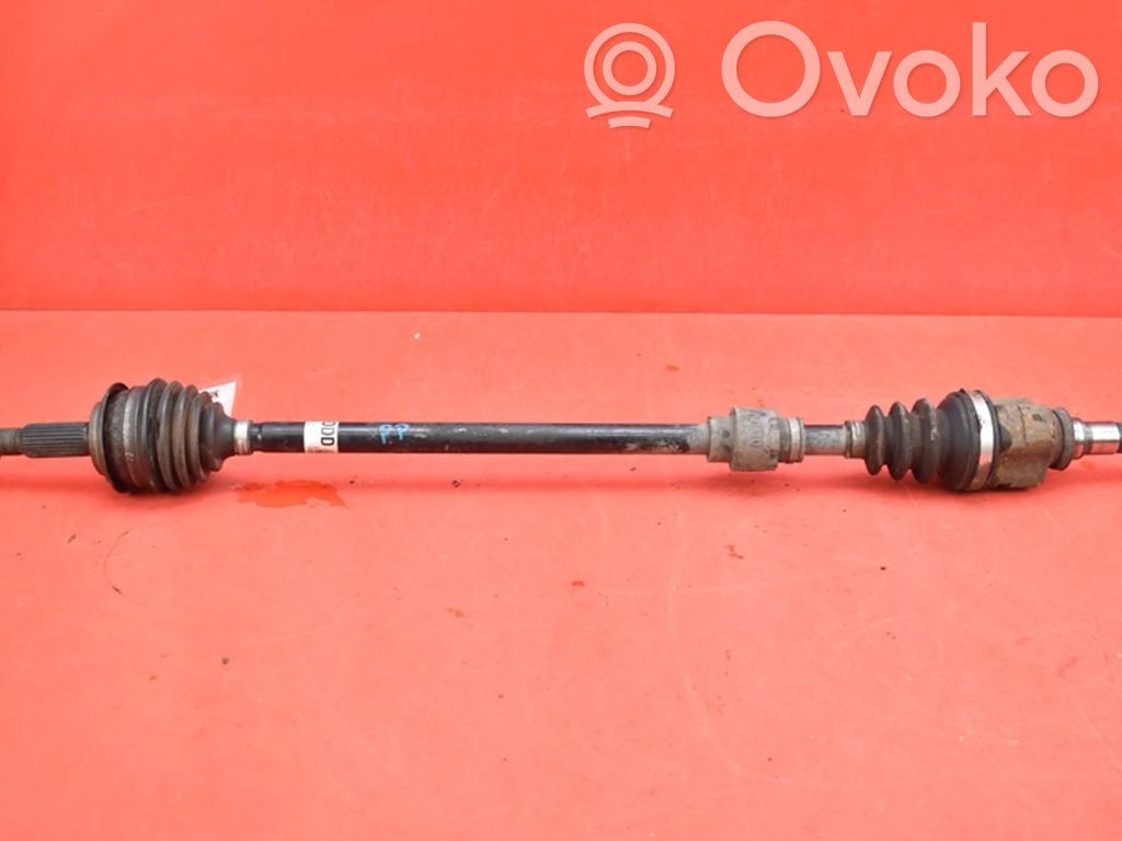 Toyota Yaris Etuvetoakseli 