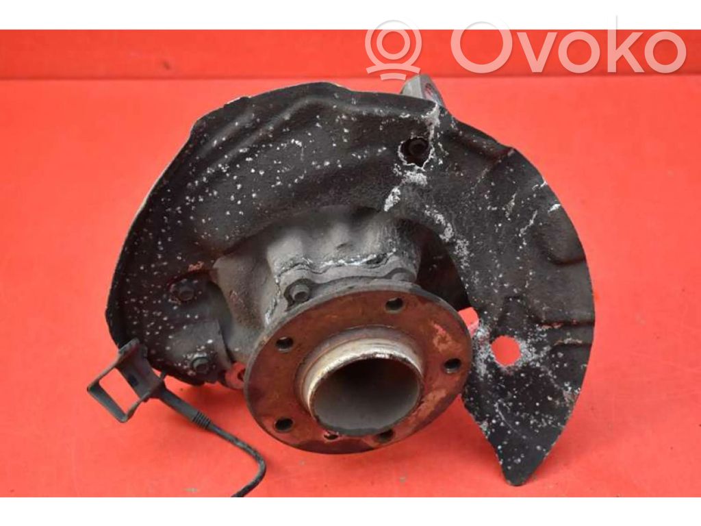 BMW X3 E83 Achsschenkel vorne 