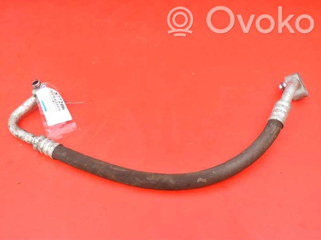 Ilmastointilaitteen putki (A/C)   1K0820721BE,1K0820721BE