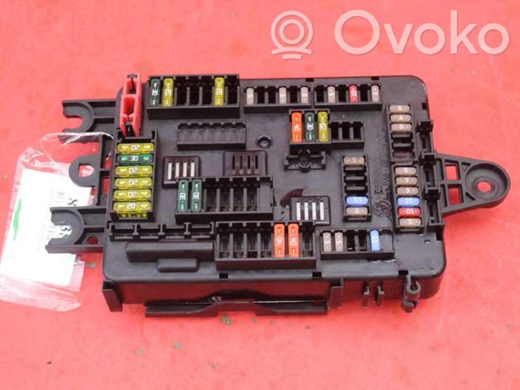 BMW 7 F01 F02 F03 F04 Set cutie siguranțe 