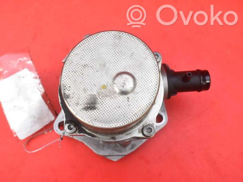 Nissan Qashqai Pompă vacuum 