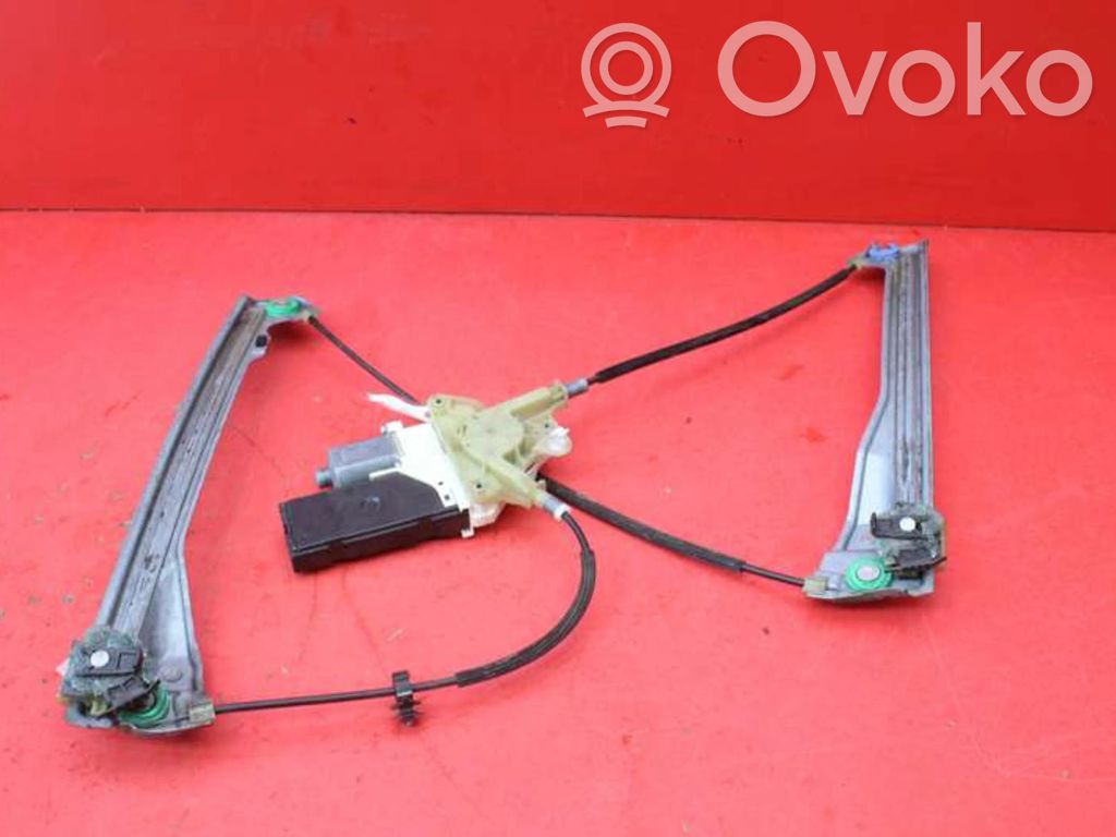 Renault Laguna III Macara ușă față cu motor 