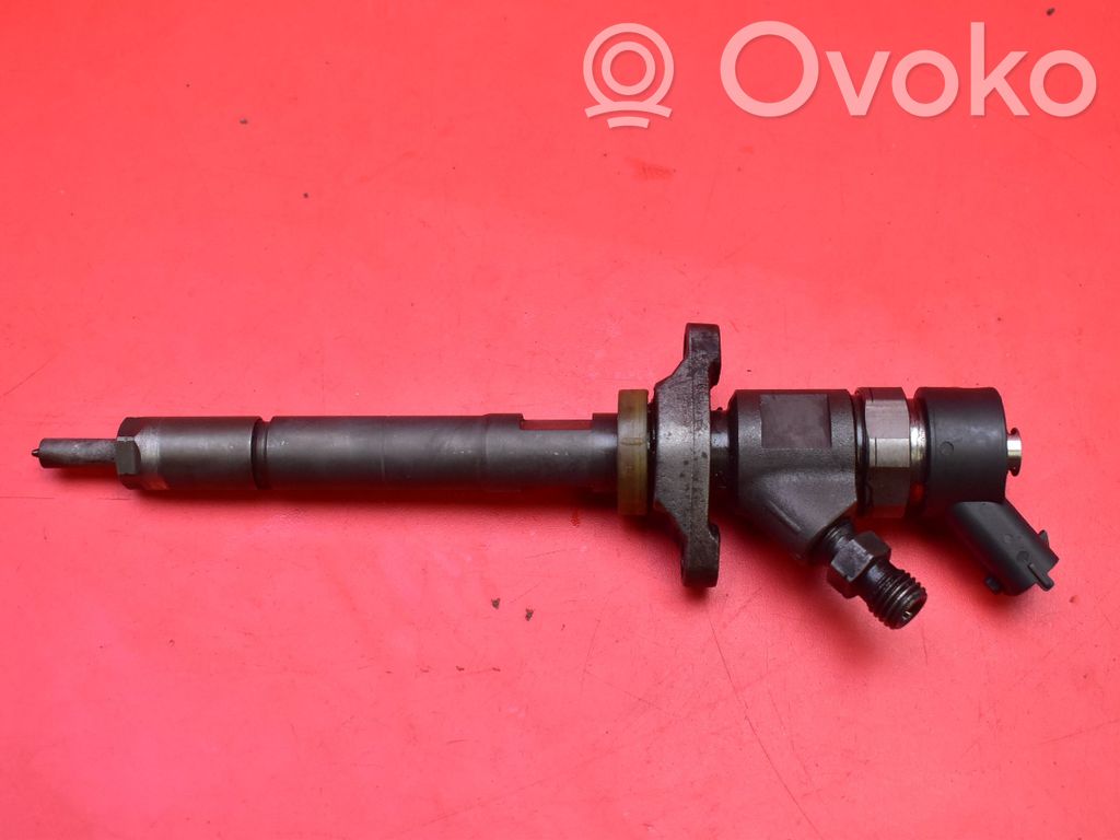 Inyector de combustible   328480,328480