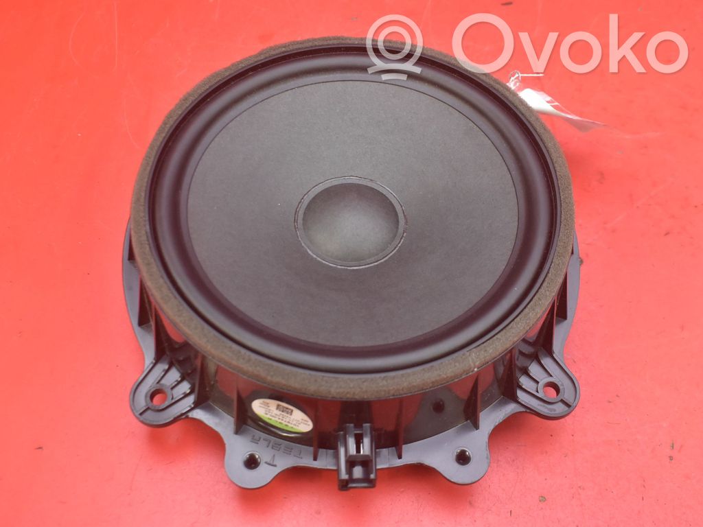 Tesla Model 3 Enceinte subwoofer 