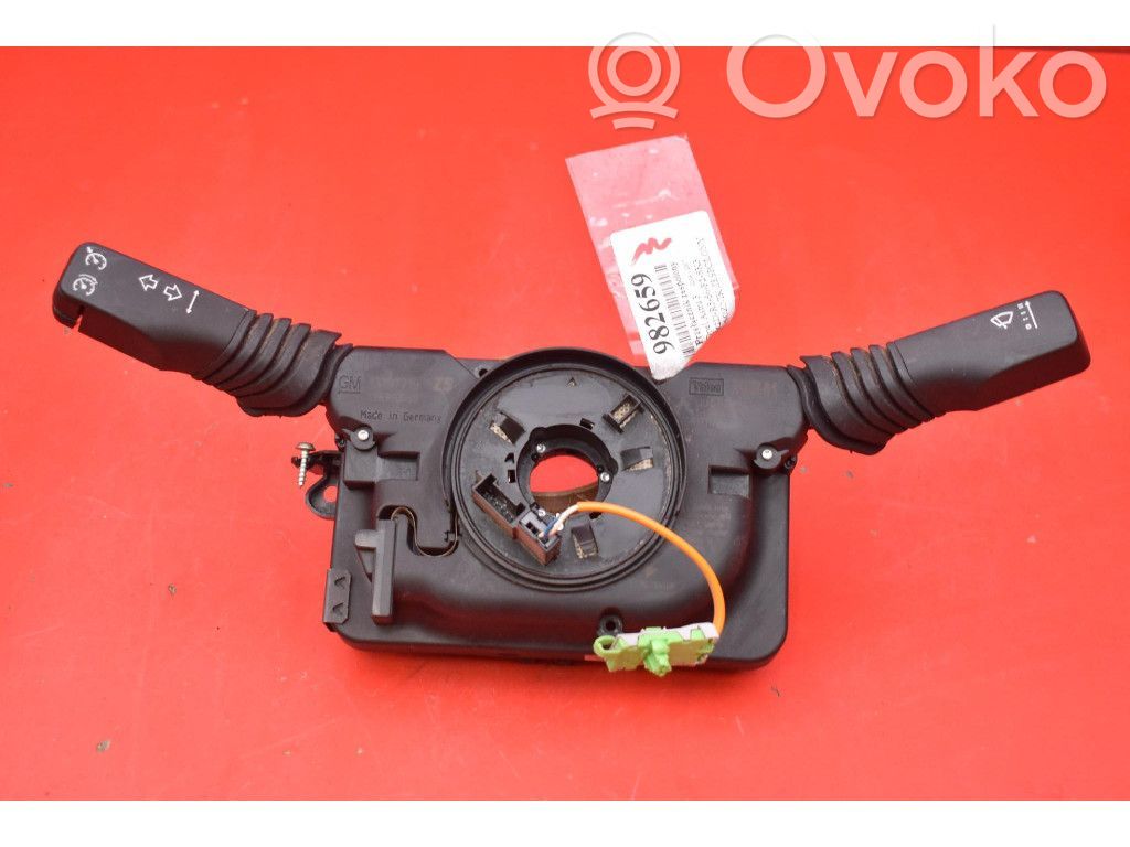 Opel Astra H Otros interruptores/perillas/selectores 