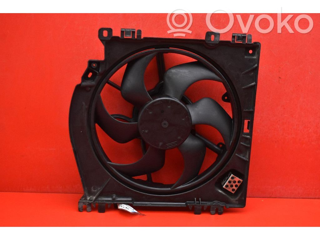 Renault Clio III Elektrisks radiatoru ventilators 