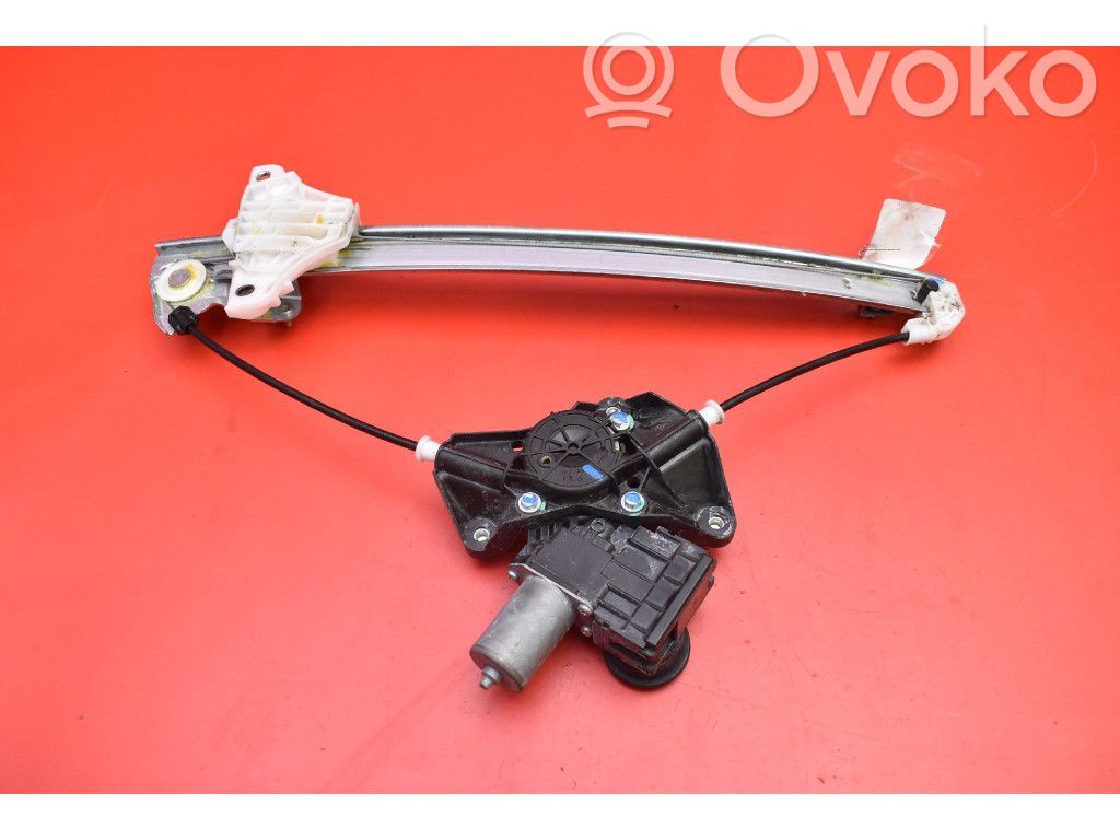 Toyota Yaris Regulador de puerta delantera con motor 