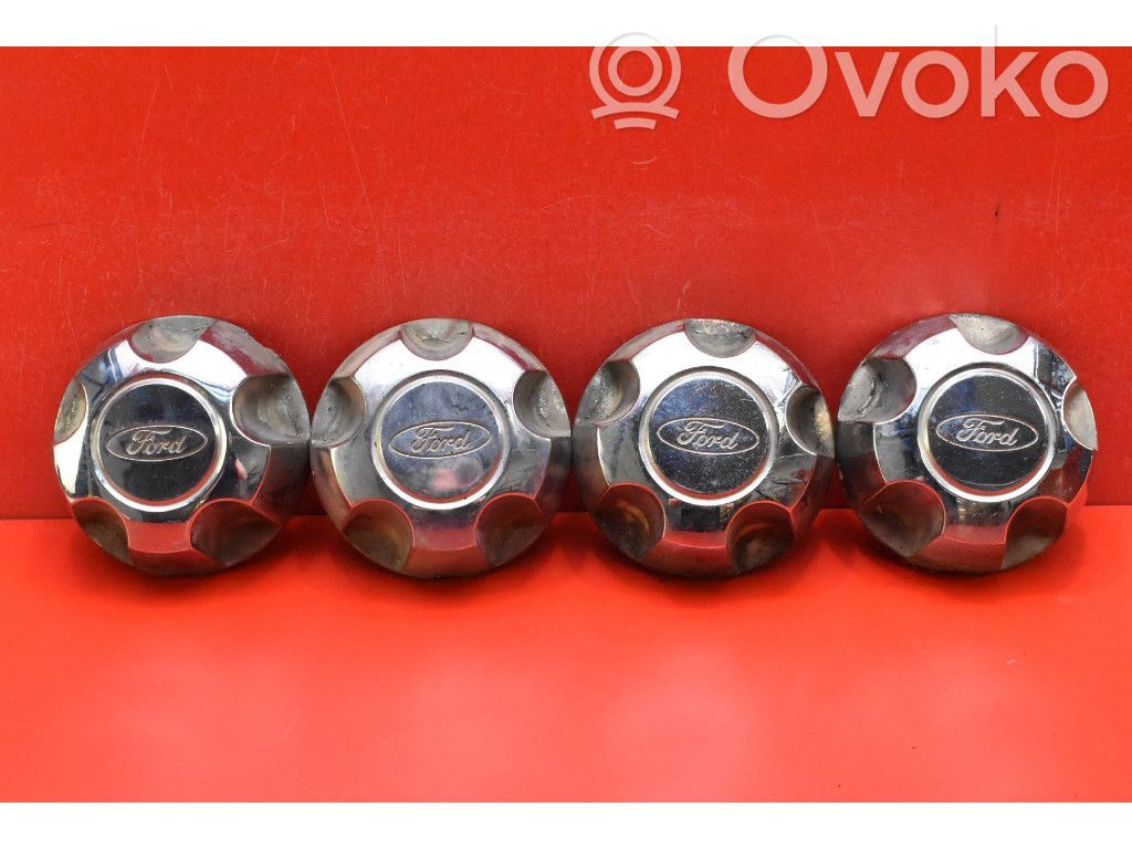 Ford Explorer R17 wheel hub/cap/trim 