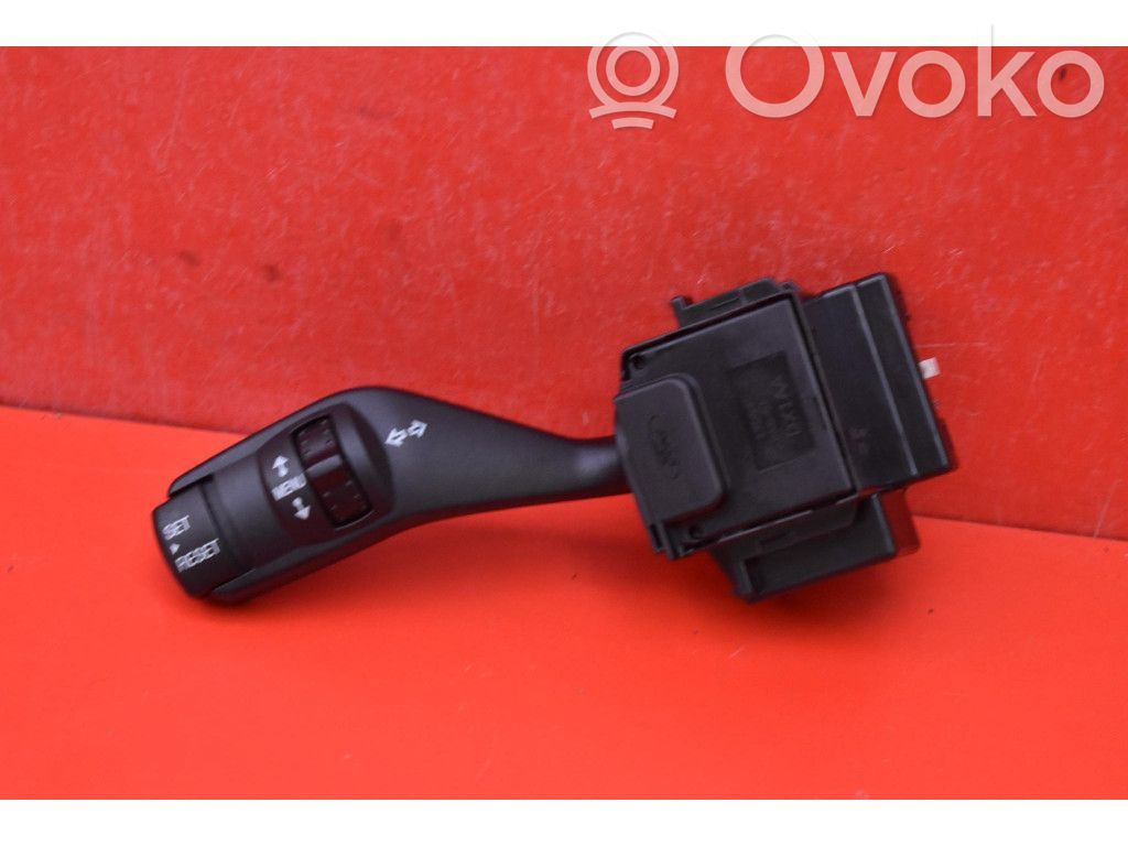 Bouton interrupteur de commande d'essuie-glace de phare   17D940,17D940