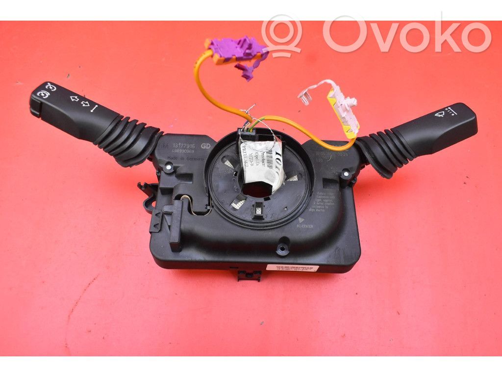 Opel Zafira B Otros interruptores/perillas/selectores 