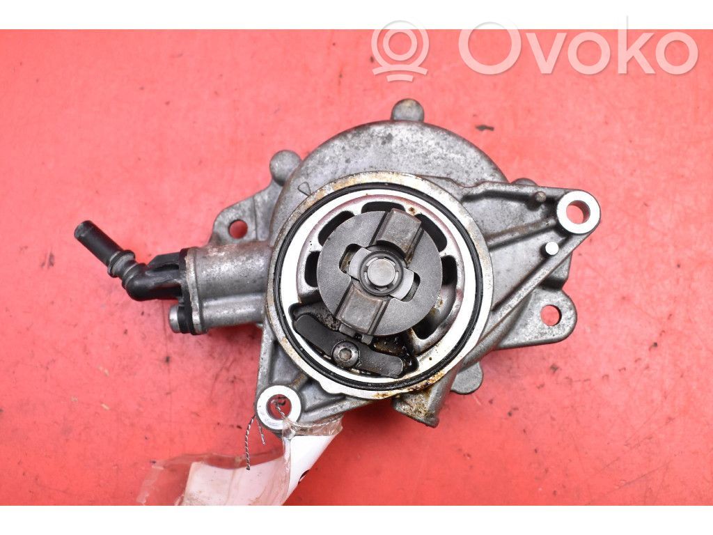 Citroen C4 II Vacuum pump 
