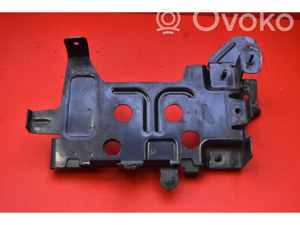 Opel Insignia A Support boîte de batterie 
