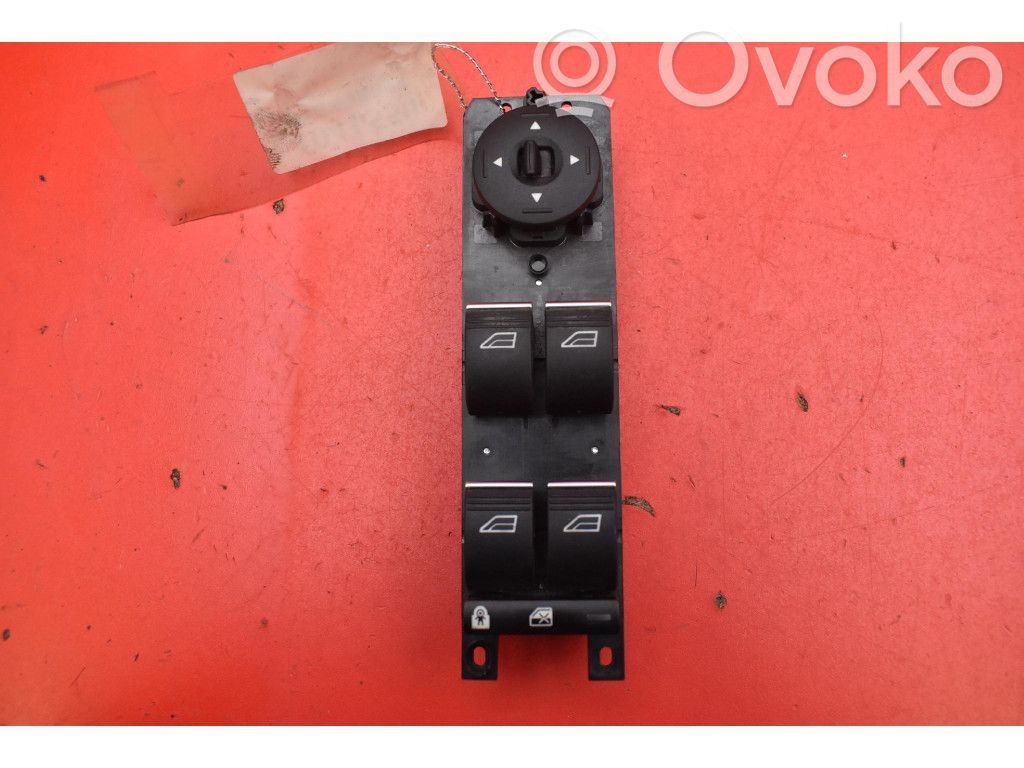 Ford Grand C-MAX Przyciski szyb 