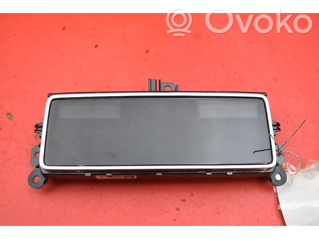 Audi e-tron Climate control unit 