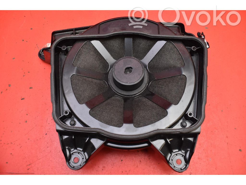 Audi A8 S8 D4 4H Subwoofer 