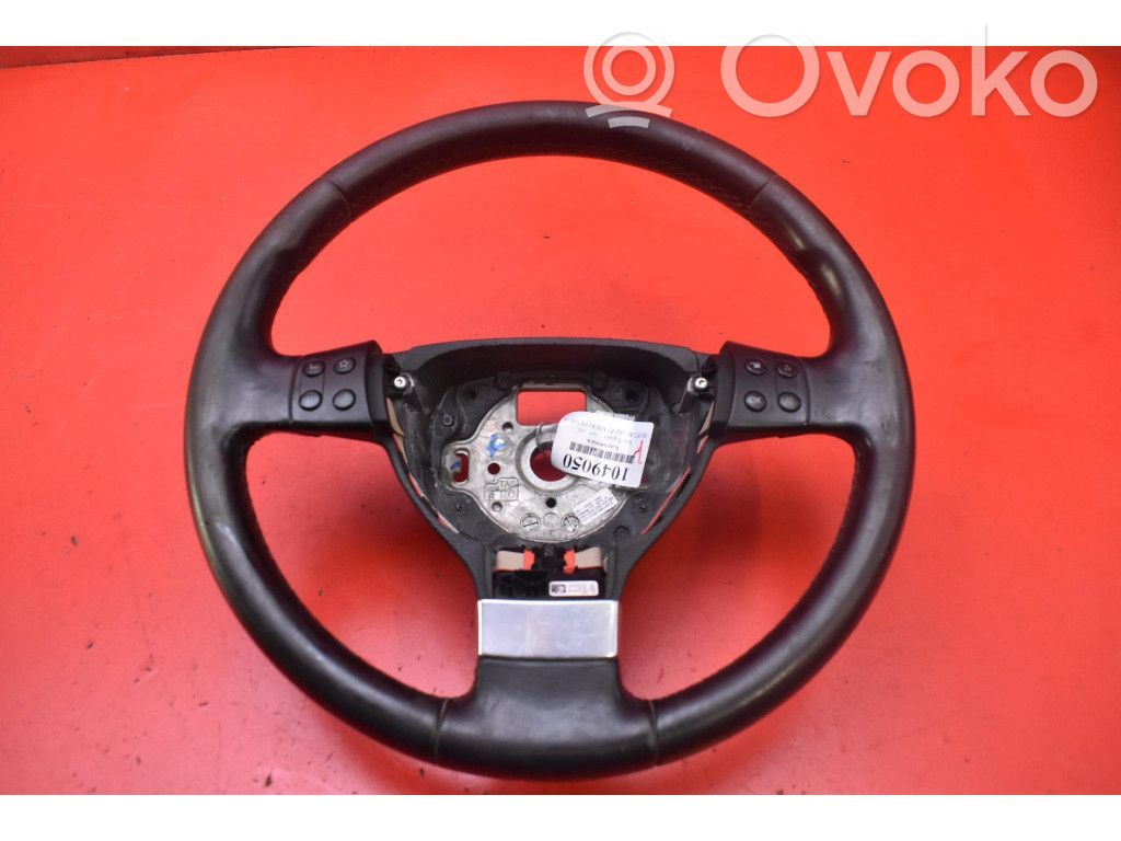 Volkswagen Tiguan Ohjauspyörä 