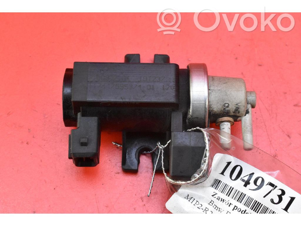 BMW 7 F01 F02 F03 F04 Valvola di depressione 