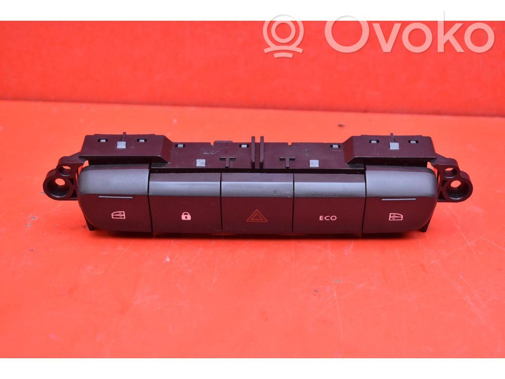 Dacia Spring Electric window control switch 