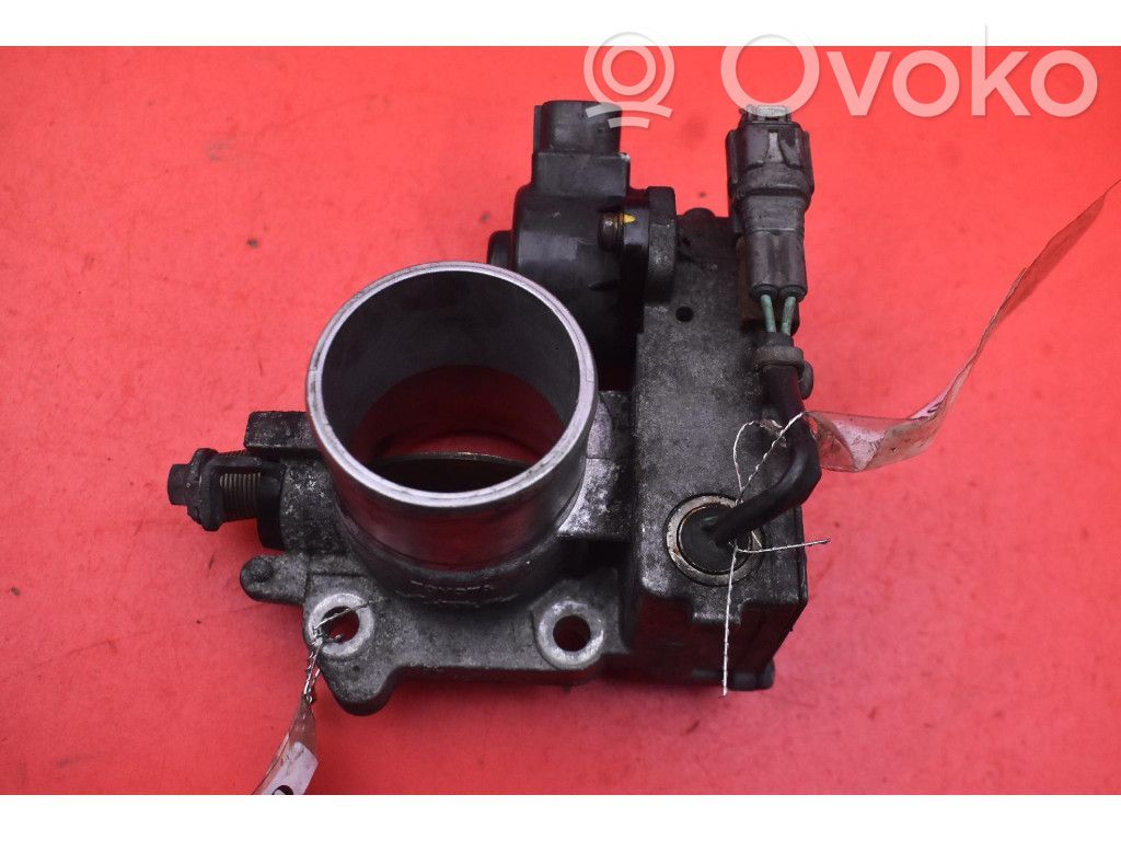 Toyota Avensis Verso Drosselklappe 