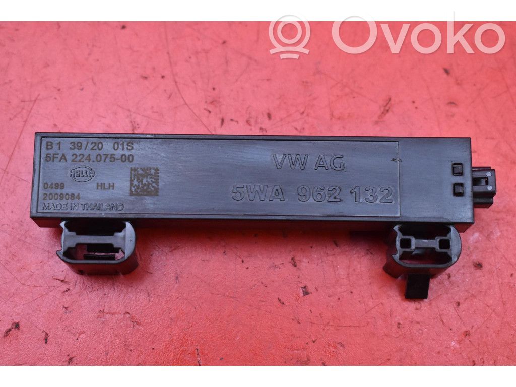 Skoda Octavia 985 Antena aérea GPS 