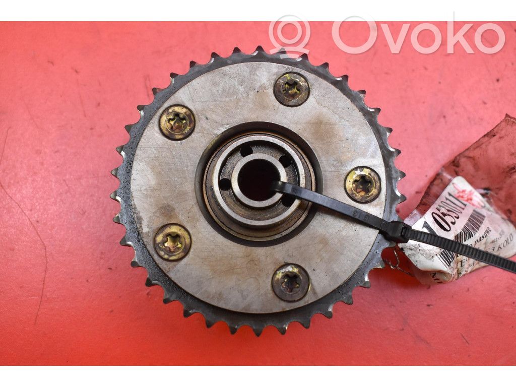 BMW X3 E83 Kampiakselin vauhtipyörä 