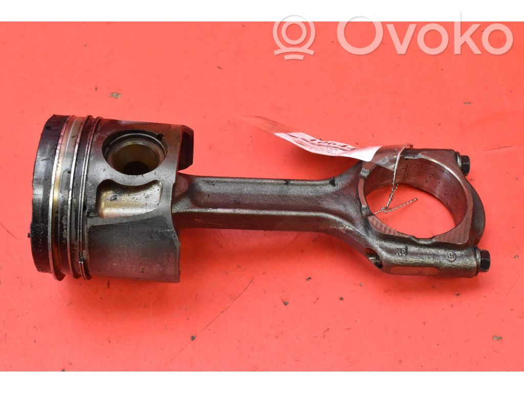 Opel Insignia A Piston 
