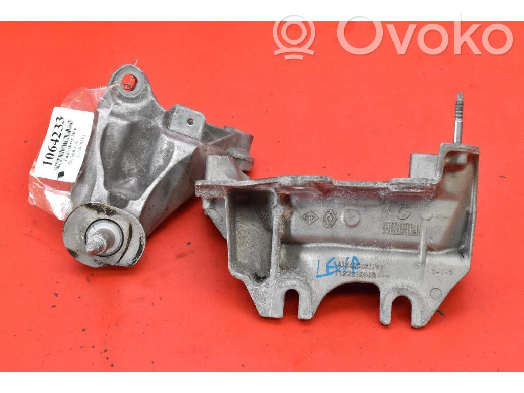 Renault Zoe Gearbox mounting bracket 