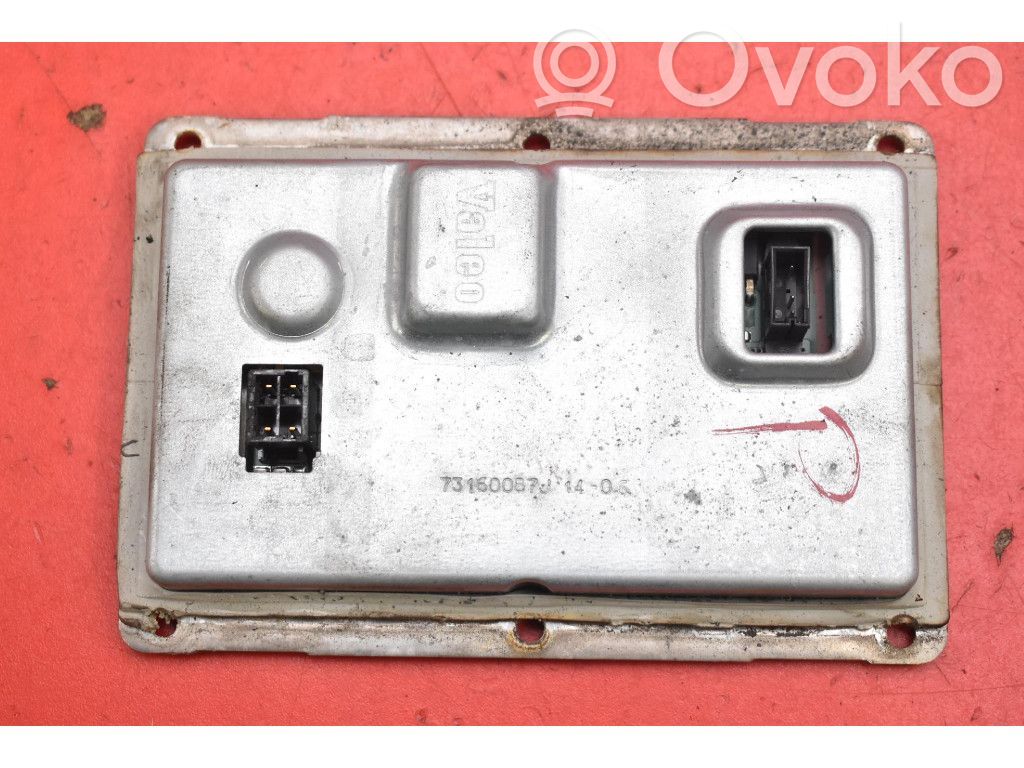 Volkswagen PASSAT B5.5 Voltage converter/converter module 