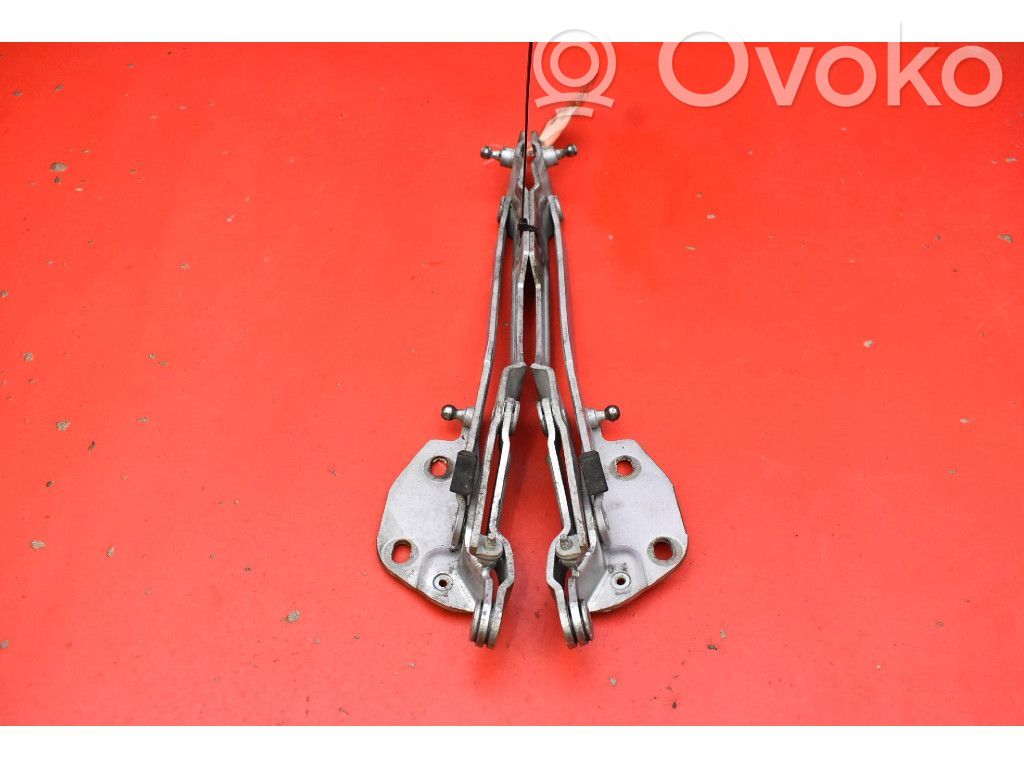 Tailgate/trunk/boot hinge