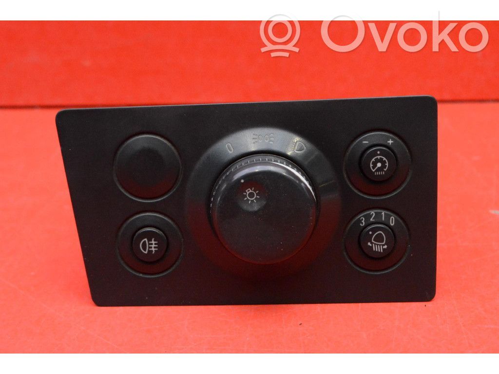 Opel Zafira B Light switch 
