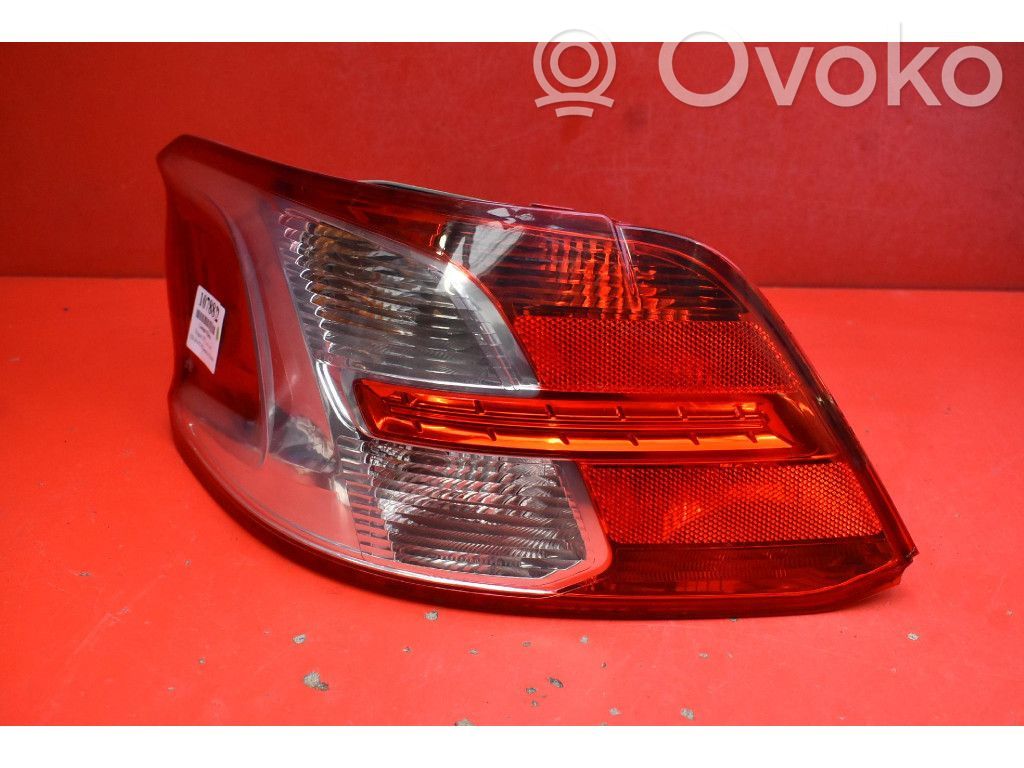 Peugeot 301 Lampa tylna 