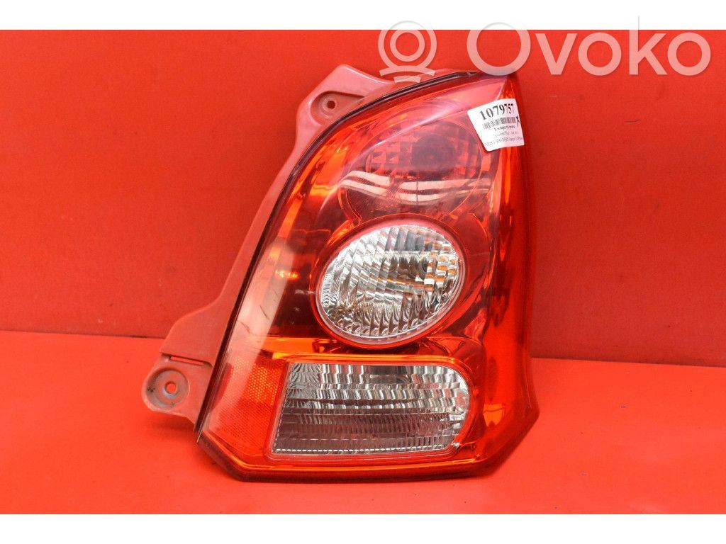 Nissan Pixo Luci posteriori 