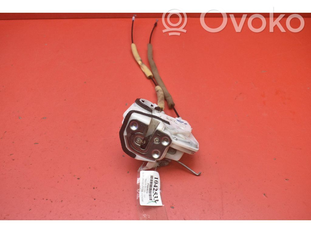 Mazda 2 Front door lock 