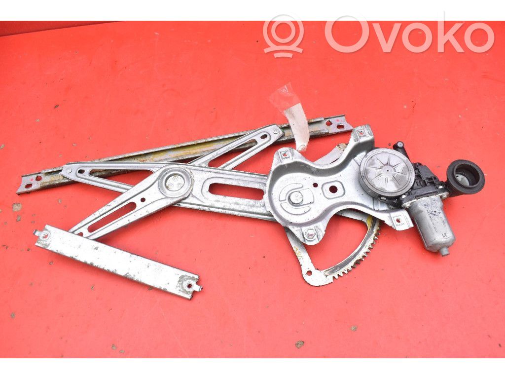 Toyota Auris E180 Alzacristalli della portiera anteriore con motorino 