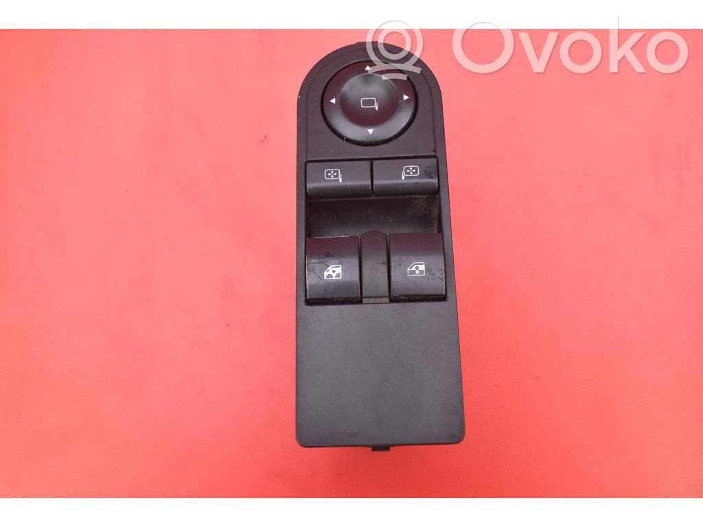 Opel Astra H Electric window control switch 