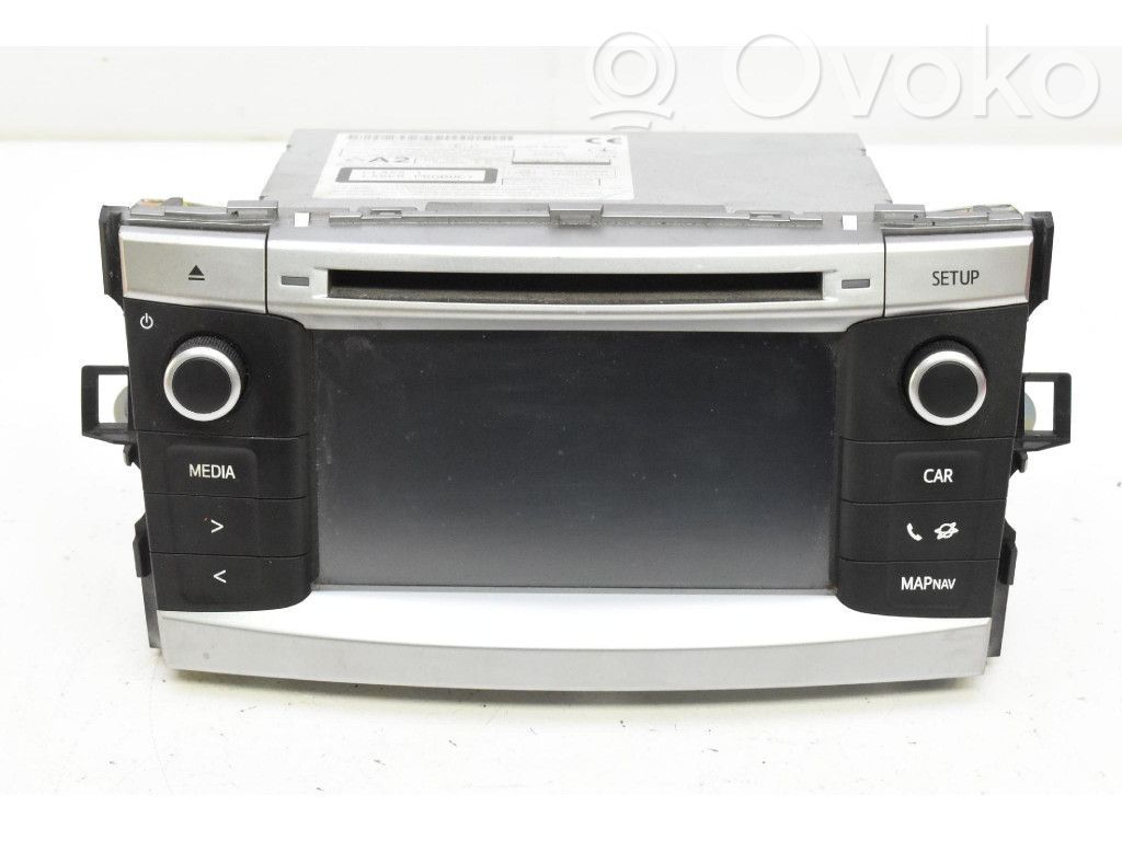 Toyota Verso-S Panel / Radioodtwarzacz CD/DVD/GPS 