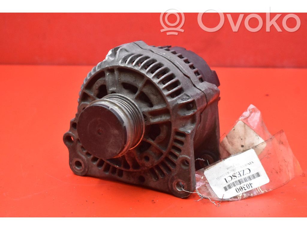 Volkswagen PASSAT B5 Alternador 