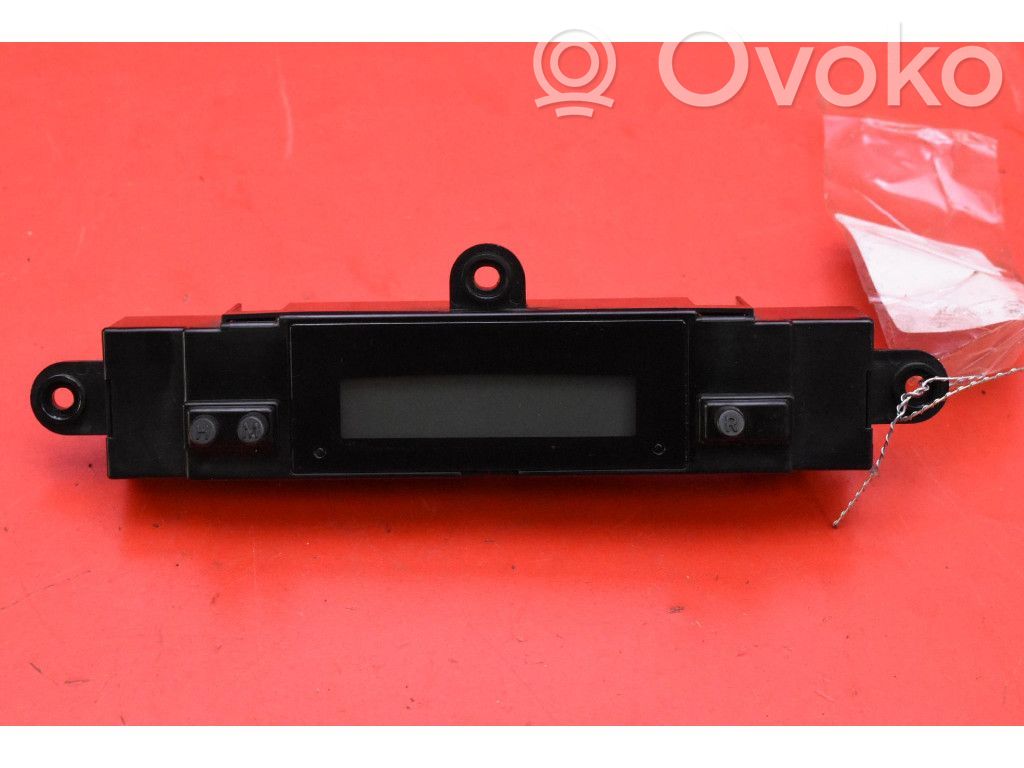 Hyundai H-1, Starex, Satellite Unitate principală radio/CD/DVD/GPS 