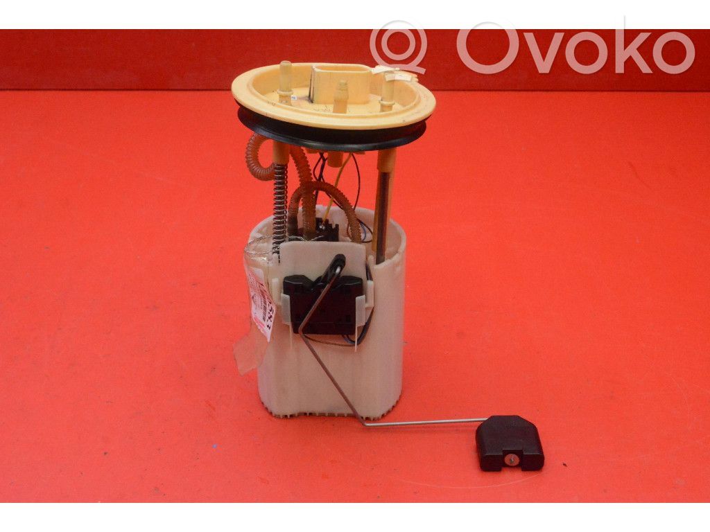 Volkswagen PASSAT CC Pompa carburante immersa
