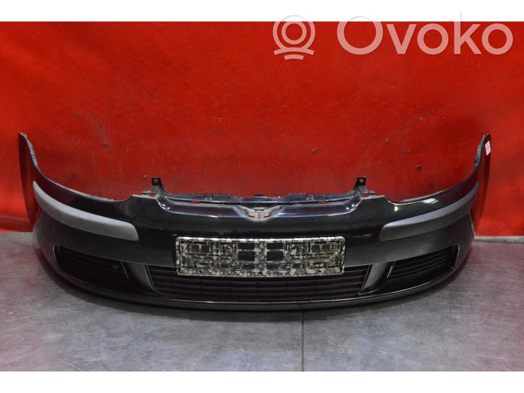 Volkswagen Golf V Zderzak przedni