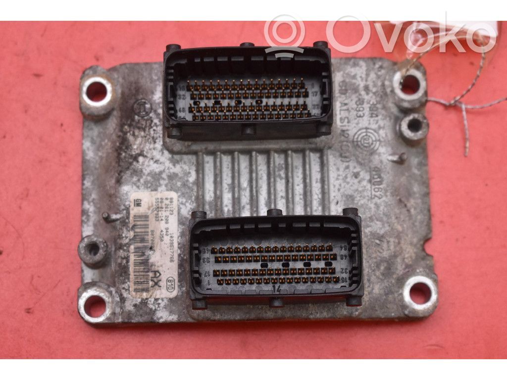 Opel Corsa D Блок управления двигателем ECU 