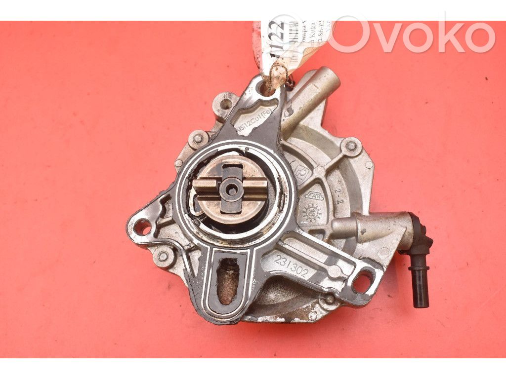 Ford Kuga II Pompe à vide
