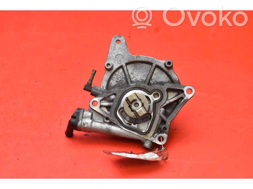 Hyundai ix35 Vacuum pump 