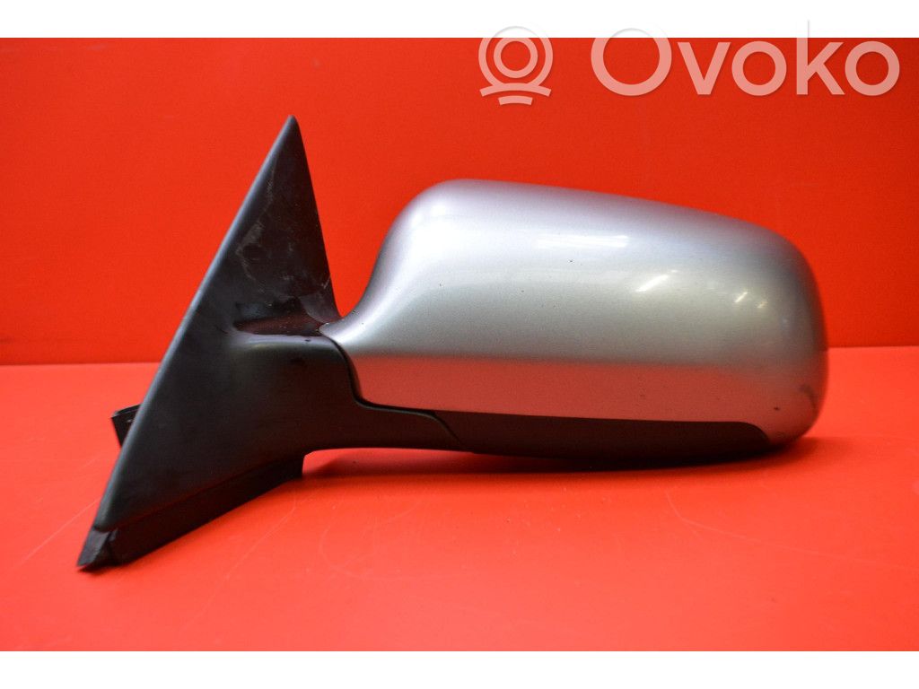Audi A6 Allroad C5 Front door electric wing mirror 