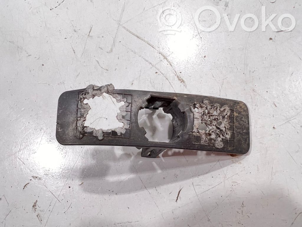 Audi A6 S6 C7 4G Uchwyt przedniego czujnika parkowania PDC 