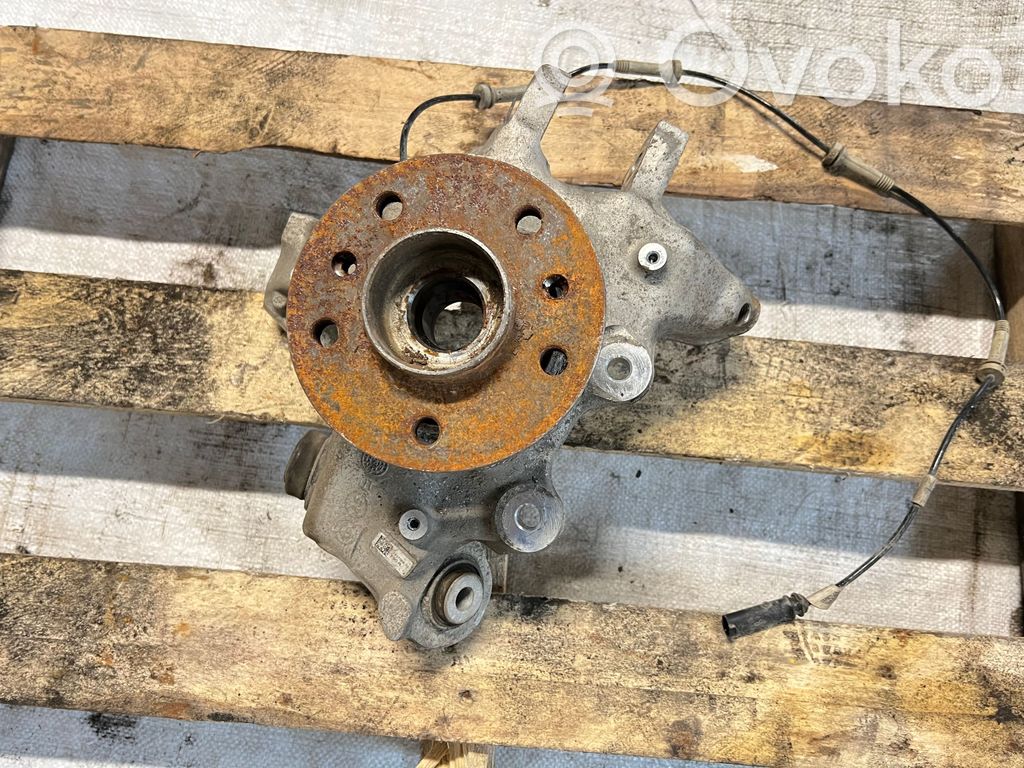 Cubo de rueda trasera   7857066