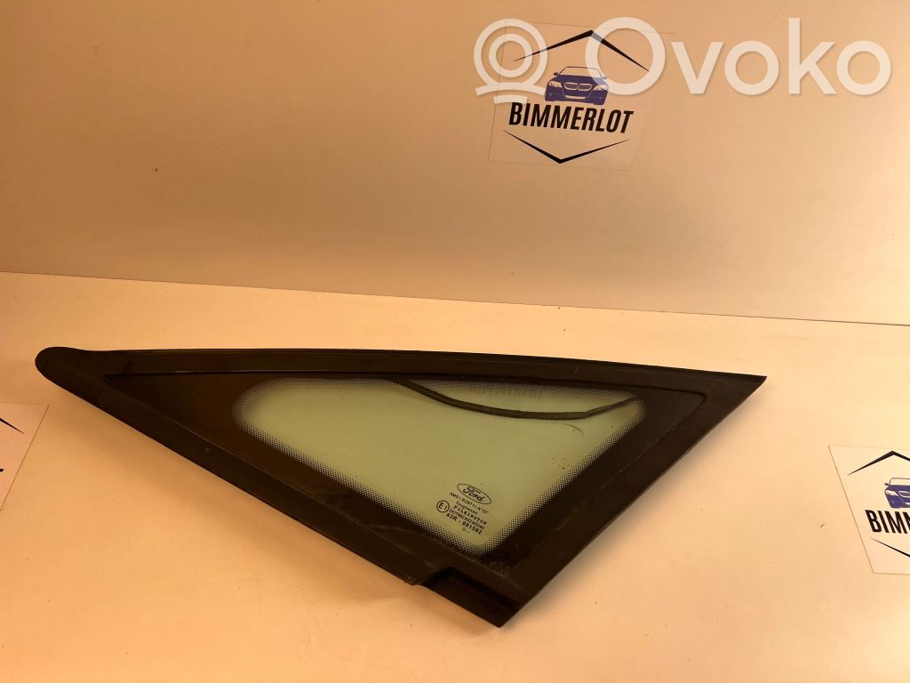Ford Grand C-MAX Etuoven kulmalasi, neliovinen malli 