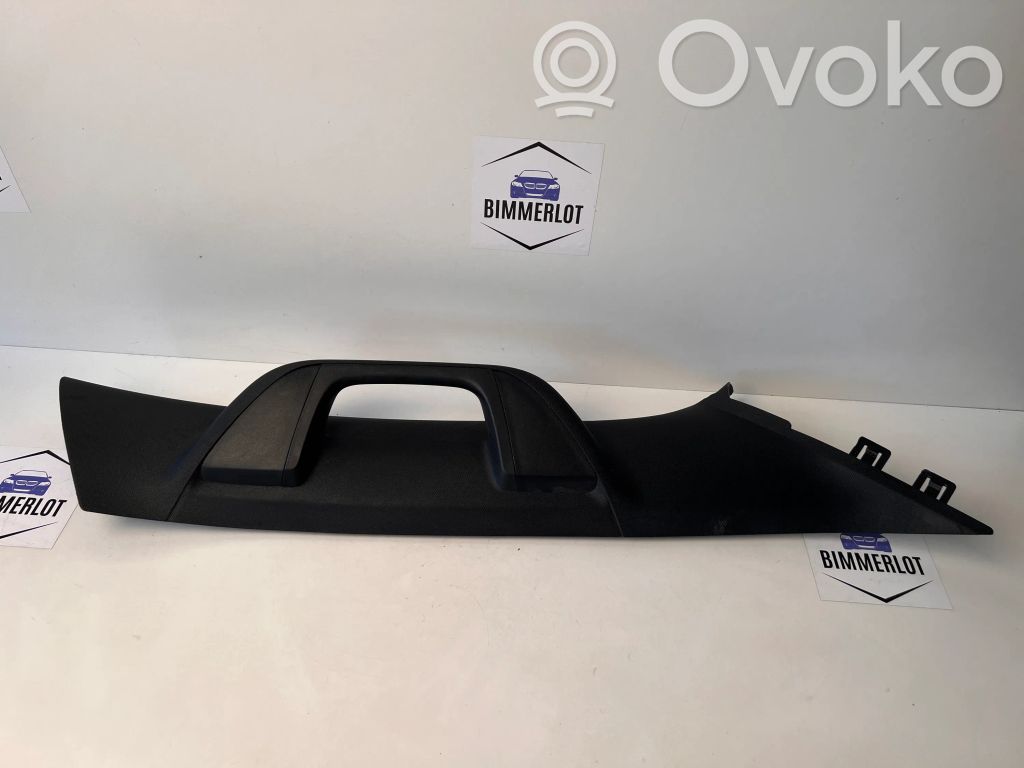 Dodge RAM (A) pillar trim 